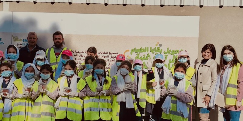 بلدية رأس المتن تستقبل طلاباً في معمل فرز النفايات العضوية