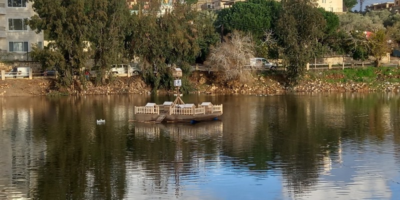بلديتا كفرتبنيت والنبطية الفوقا تنفذان مشروع إنزال جزيرة عائمة داخل بركة كفرتبنيت