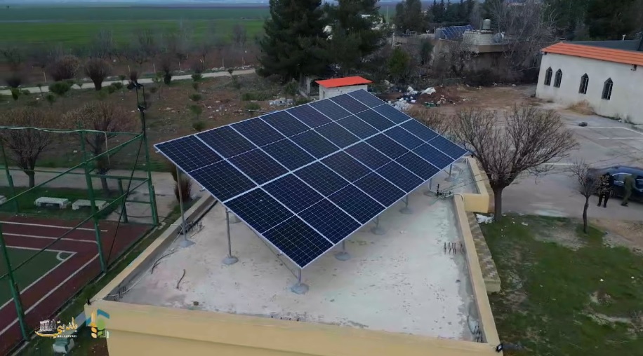 بدعم من جمعية العمل البلدي .. بلدية مجدلون تنهي مشروع الطاقة الشمسية لبئر المياه ومحطة التكرير
