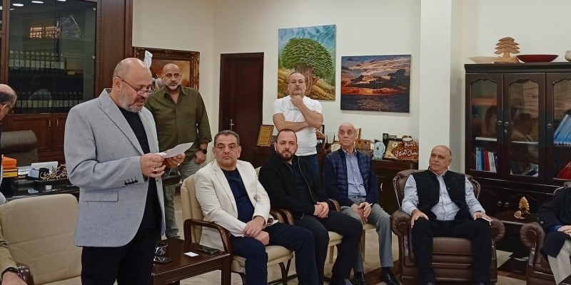 رئيس بلدية الشويفات يعرض مع وفدٍ من أصحاب المؤسسات التجارية في خلدة واقع المنطقة