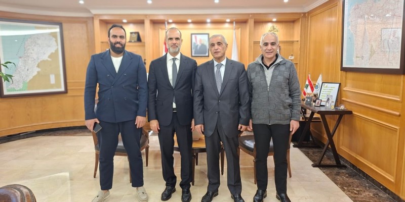 وفد من اتحاد بلديات العرقوب يبحث مع وزير الأشغال تأهيل وتزفيت الطرقات 