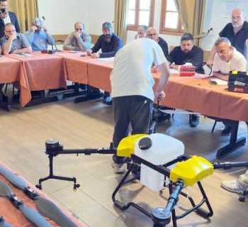 وزارة الزراعة تطلق في الرملية دورة تدريبية لتشغيل الطائرات المسيّرة وتعزيز الرصد الزراعي والحرجي