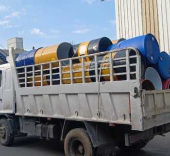 تقديم براميل للنفايات دعمًا للنظافة العامة في الريحان