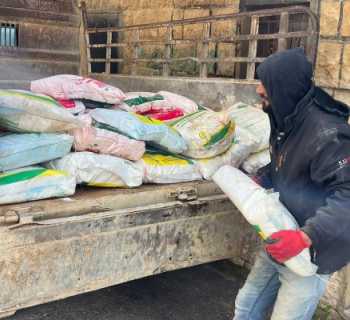 اتحاد بلديات جبل الريحان يوزّع 300 كيس من الأسمدة الزراعية دعماً للمزارعين