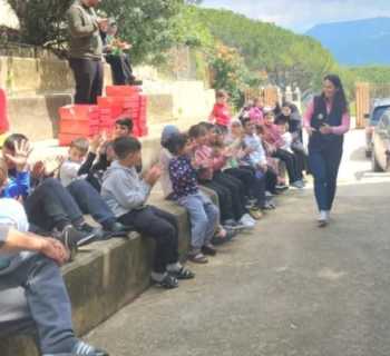 بالتنسيق مع اتحاد بلديات إقليم الخروب وبلدية جون: نشاط ترفيهي للأطفال في مراكز الإيواء