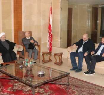 وزير الصحة يتفقد مراكز إيواء في دوحة المبرّات: التزام بمواصلة الدعم رغم التحديات