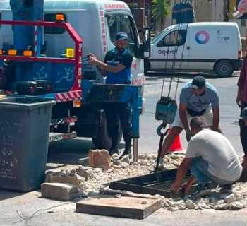 بلدية برج رحال تواصل صيانة شبكات الصرف الصحي وأعمال النظافة