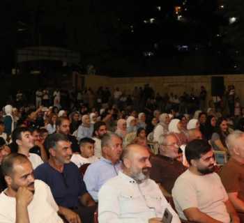 بلدية تفاحتا تطلق مهرجانها السنوي وتختتم اليوم الأول بأمسية زجلية