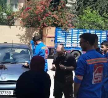 بلدية صيدا تتسلّم مساعدات عينية لمراكز الإيواء وتوزّعها على النازحين