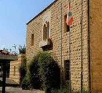 بلديّة المختارة تطلق مركزًا مجتمعيًا ضمن مشروع الحوكمة لتعزيز مشاركة النساء والشباب