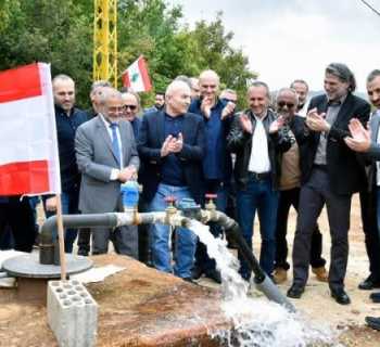 بلدية الرجمة تطلق مشروع تجهيز بئر ارتوازي بالطاقة الشمسية لتأمين المياه