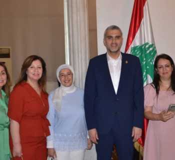 بلدية طرابلس تحتفي بنجاح موظفين وأعضاء من المجلس البلدي في امتحان هيئة الشراء العام