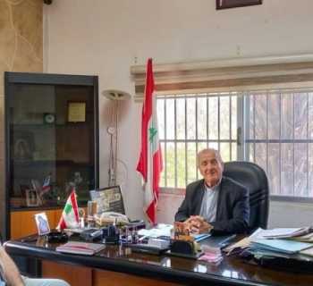 رئيس بلدية جدرا يبحث مع 