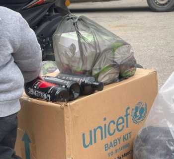 بلدية تفاحتا توزّع حصصًا من الملابس الشتوية ومواد تنظيف دعمًا للأهالي