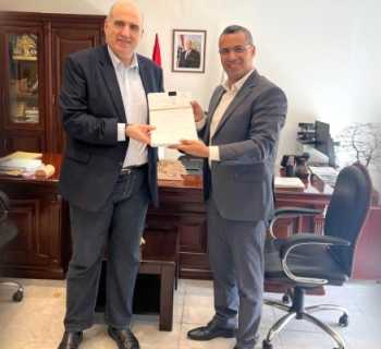 وزير الزراعة يتسلّم التقرير السنوي لمديرية الزراعة ويشيد بجهود العاملين في الوزارة