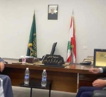 محافظ بعلبك الهرمل يزور المفتي رفاعي مهنئًا بعودته من الحج ويبحث أوضاع المحافظة