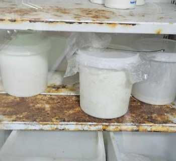 بلدية صور تقفل محل لبيع الألبان والأجبان لعدم مطابقته المواصفات الصحية