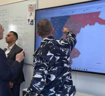 الحجار يتابع من غرفة العمليات أوضاع النزوح والتنسيق مع المحافظين والبلديات