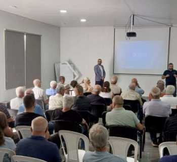 بلدية لبعا تستضيف ورشة زراعية لتدريب المزارعين على تقليم الأشجار المثمرة