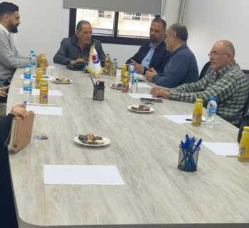 رئيس بلدية المريجة يزور المركز الصحي ويبحث مع 