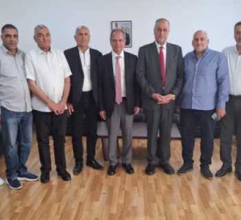 اتحادا بلديات جبل أكروم ووادي خالد يبحثان مع وزير الطاقة احتياجات المنطقة الخدماتية