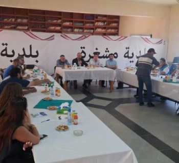 بلدية مشغرة تبحث مع وفد أممي احتياجات البلدة ومركز الإيواء الجديد