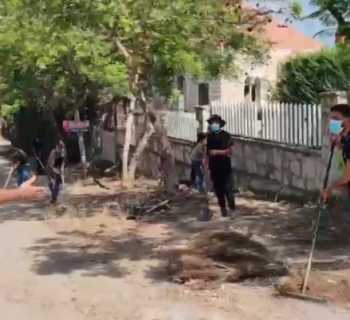بلدية جبشيت تواصل أعمال النظافة ورفع آثار العدوان من أحياء البلدة