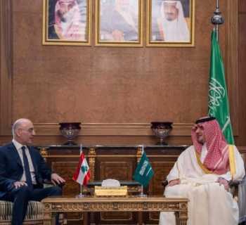 الحجار يبحث مع نظيره السعودي تعزيز التعاون الأمني وخدمة الحجاج في مكة المكرمة