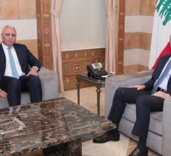 وزير الداخلية يبحث مع مدير الأمن العام تطوير الخدمات وإطلاق البصمة البيومترية للمغتربين