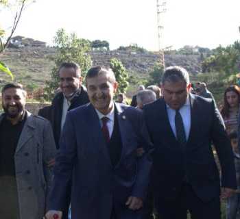 بلدية عبّا تستقبل وفداً دبلوماسياً من أذربيجان وتبحث تعزيز التعاون الثنائي