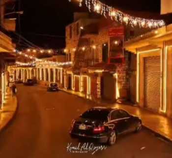 بلدية عاليه تنهي مشروع إنارة السوق القديم تمهيدًا لتحويله إلى سوقٍ سياحيٍّ 