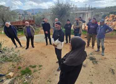 ورشة متخصصة في قبريخا حول تقنيات تقليم الزيتون لتعزيز الانتاج الزراعي