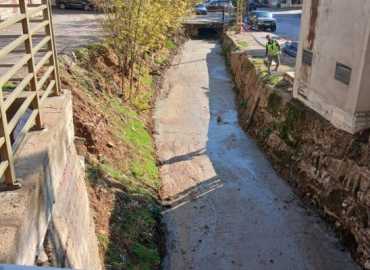 بلدية قب الياس وادي الدلم تواصل أعمال تطوير مجرى النهر