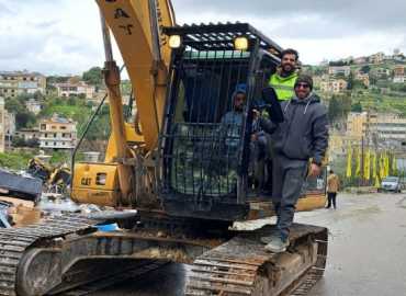 بلدية جبشيت تُنهي صيانة شبكة الكهرباء في الأحياء المتضررة