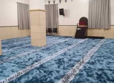 بلدية كفرفيلا تنجز أعمالًا خدمية متكاملة في المسجد الكبير بتمويل من أهالي البلدة