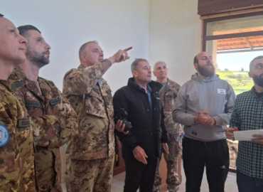 اتحاد بلديات جبل عامل يستقبل وفد الكتيبة الإيطالية لبحث احتياجات معمل الألبان والأجبان في حولا