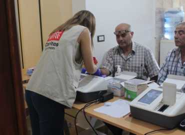 اتحاد بلديات إقليم التفاح ينظم يومًا صحيًا مجانيًا للكشف المبكر عن السكري