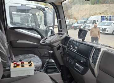 بلدية طيرفلسيه تستلم آلية جمع نفايات جديدة لتعزيز الخدمات البيئية