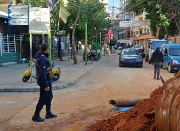 بلدية برج البراجنة تواصل صيانة شبكات الصرف الصحي