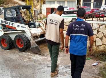 بلدية الشهابية تواصل تنظيف مجاري تصريف مياه الأمطار استعدادًا للشتاء