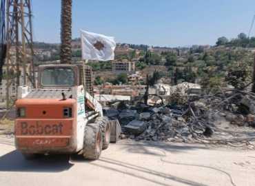 اتحاد بلديات الشقيف النبطية ينفذ أعمال إزالة الردميات وفتح الطرقات في قاقعية الجسر وزبدين