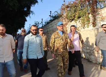 بلدية دير قانون النهر وفعاليات البلدة بالتعاون مع اليونيفيل  وجهات عديدة يُطلقون مبادرة  المكتبة العامّة ضمن مشروع تمكين الشباب في الجنوب