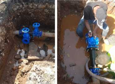 استكمال أعمال ربط خط المياه الجديد في قب الياس