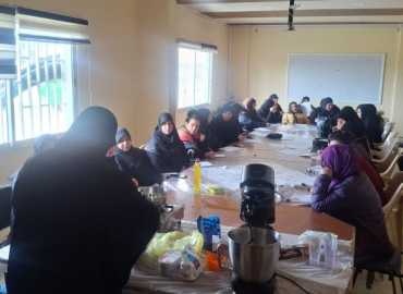 بلدية برعشيت تُنظم دورة للحلويات الرمضانية بالتعاون مع مؤسسة جهاد البناء