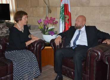 المحافظ الشمال يطالب المنسقة الخاصة للأمم المتحدة في لبنان بحل سريع يضمن عودة النازحين السوريين