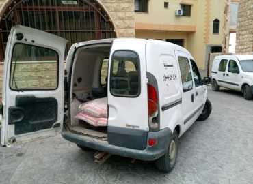 العمل البلدي في جبل عامل الثانية يوزع حصصاً غذائية على موظفي البلديات