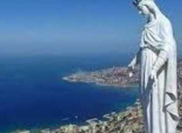 بلدية درعون - حريصا تنظّم آلية توزيع المساعدات على النازحين وتدعو للتنسيق معها