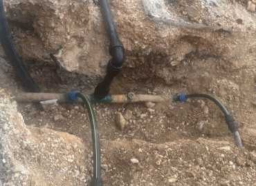 بلدية برعشيت تنهي المرحلة الأولى من مشروع تمديد خطّ المياه في حي الهوي