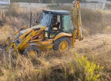 بلدية بستيات تباشر بتجهيز مشروع تركيب ألواح الطاقة الشمسية بديلاً عن المولد الكهربائي