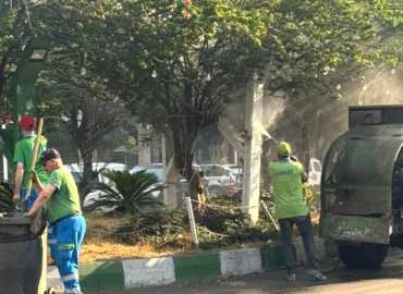 دائرة النظافة العامة ببلدية طرابلس تواصل نشاطها في منطقة ابي سمراء بكل احيائها